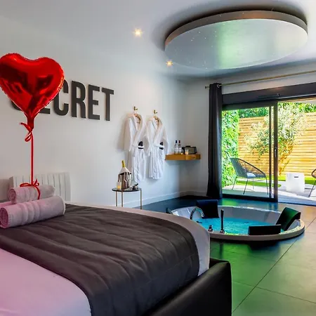 Le Secret - Nuit Romantique Avec Jacuzzi Privatif - Champagne Offert - Climatisation Σπίτι διακοπών Ναντ