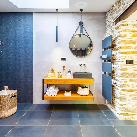 Le Secret - Nuit Romantique Avec Jacuzzi Privatif - Champagne Offert - Climatisation *